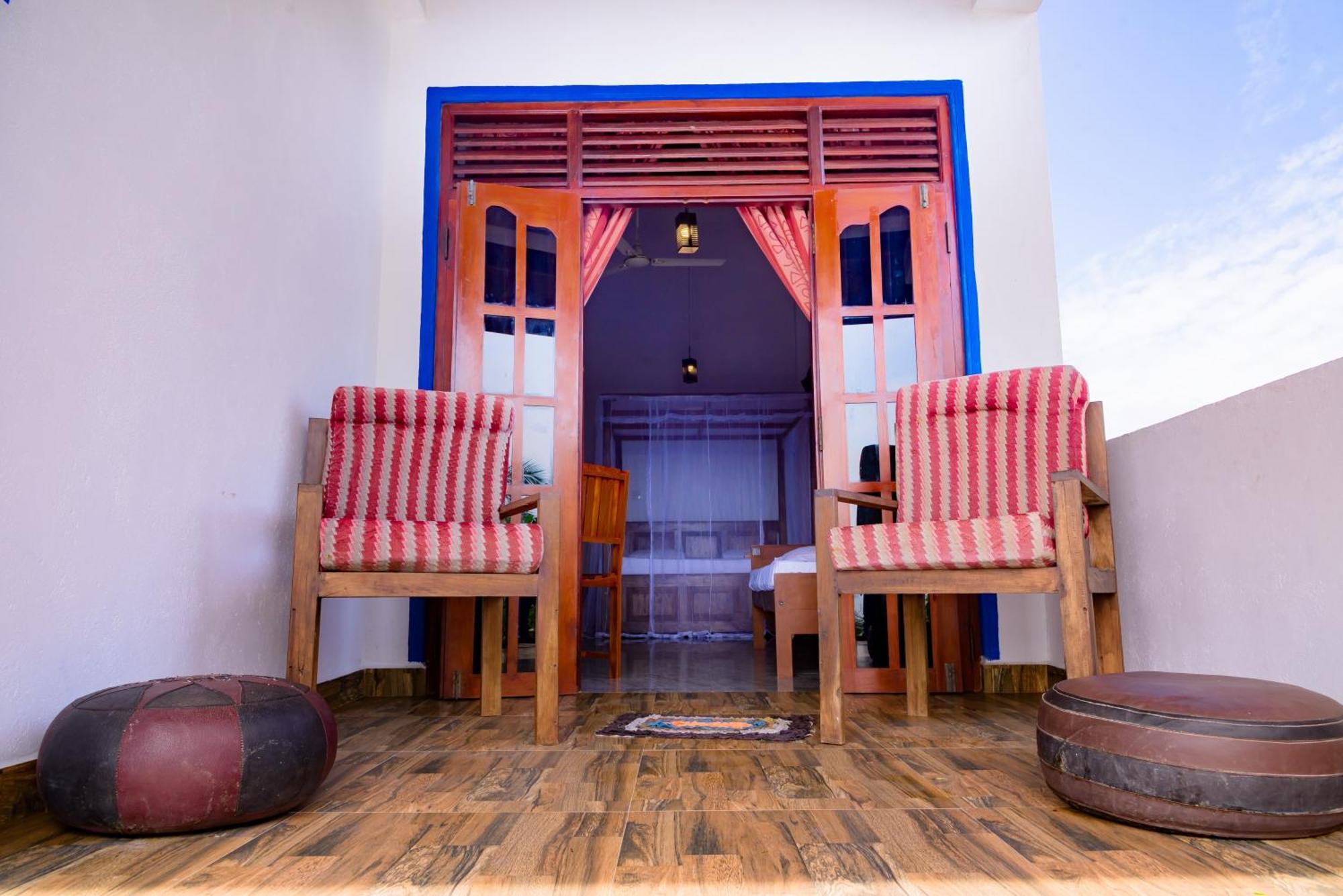 Golden Surfer Beach Hotel Tangalle Ngoại thất bức ảnh