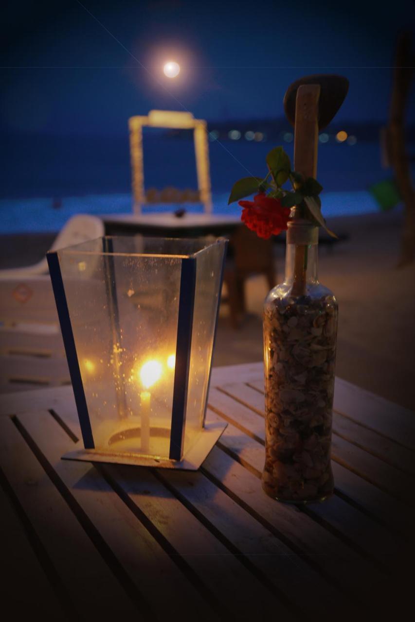 Golden Surfer Beach Hotel Tangalle Ngoại thất bức ảnh