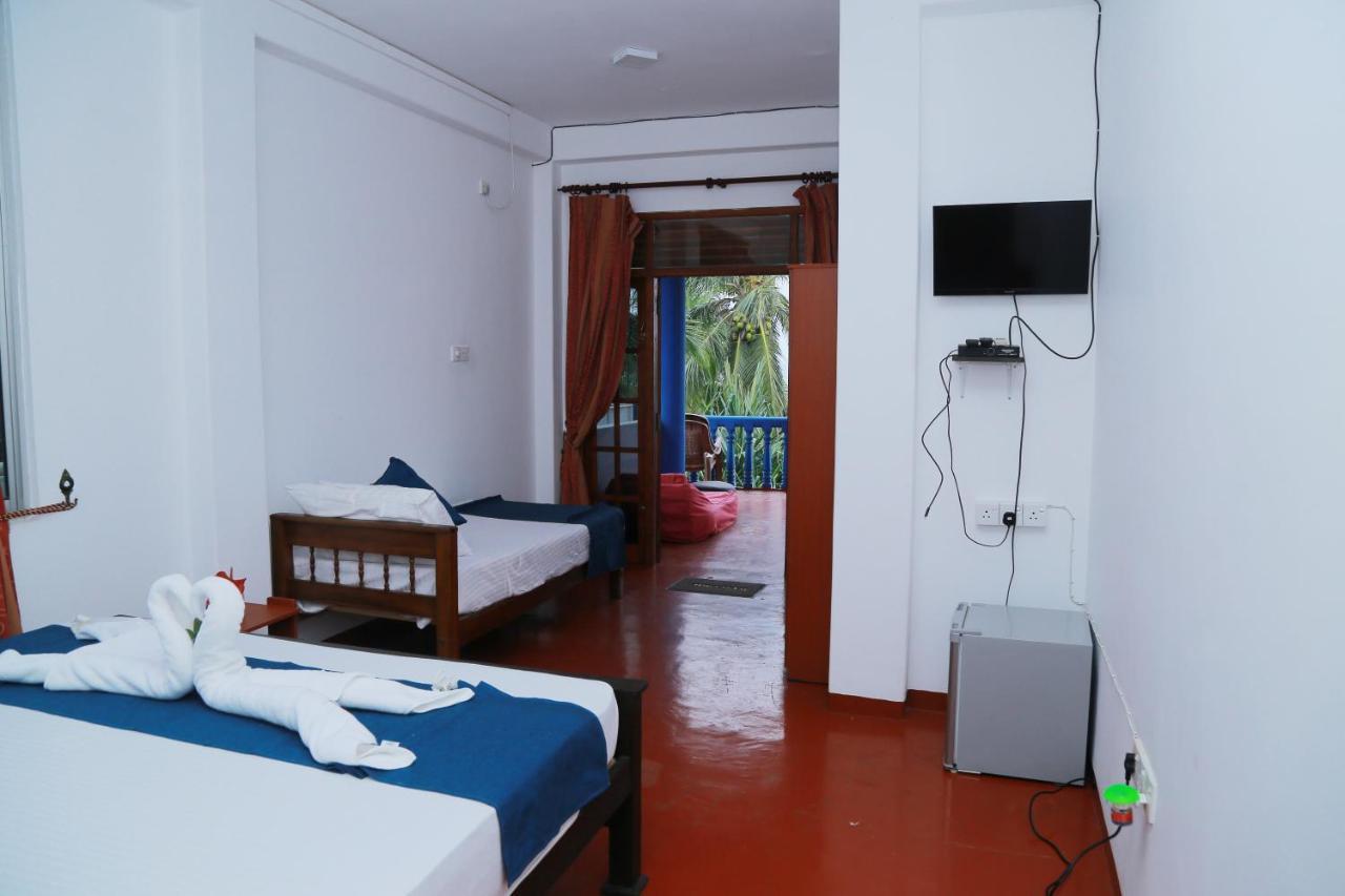 Golden Surfer Beach Hotel Tangalle Ngoại thất bức ảnh