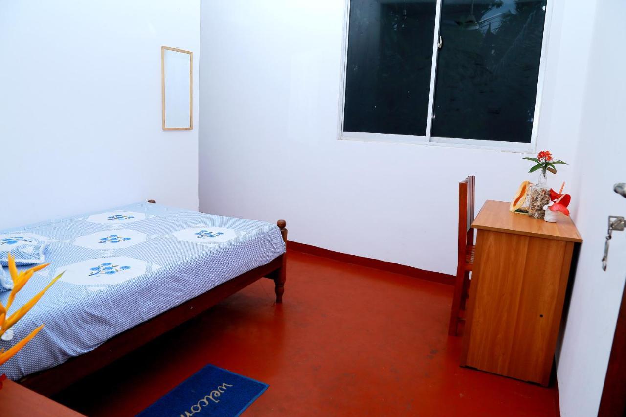 Golden Surfer Beach Hotel Tangalle Ngoại thất bức ảnh
